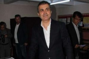 Mezun olduğu okulda kullandı