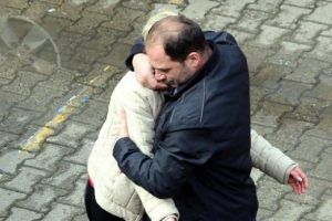 Oy kullanmaya geldiği okulda intihar etti