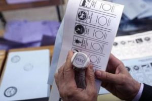 Se&ccedil;im sonu&ccedil;larını hangi anket şirketi bildi?