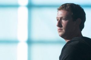 Zuckerberg'in maaşı 1 dolara d&uuml;şt&uuml;