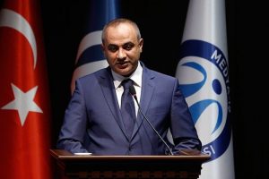 Kılı&ccedil;daroğlu AA &ccedil;alışanlarından &ouml;z&uuml;r dilesin