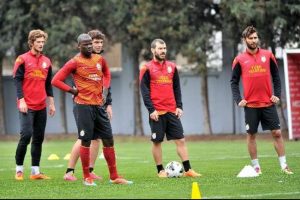 Galatasaray derbi hazırlıklarına başladı