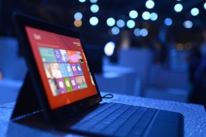iPad i&ccedil;in Office, Surface'in &ouml;l&uuml;m fermanı mı?