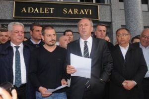 Se&ccedil;imi kazanan CHP'li adayın sevin&ccedil; g&ouml;zyaşları
