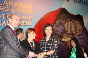 "Yenilik&ccedil;iliğe dayanmadan b&uuml;y&uuml;k ekonomi olunmuyor"