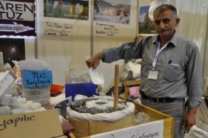 Kaya tuzu hediyelikler arasında