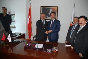 Yılmaz ve meclis &uuml;yeleri mazbatalarını aldı