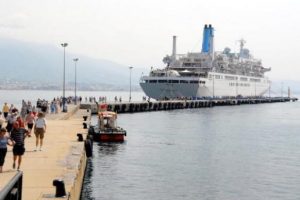 Yılın ilk yolcu gemisi Alanya limanında