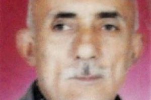 Babası g&ouml;zlerinin &ouml;n&uuml;nde...
