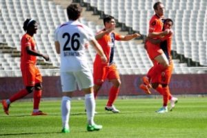 PTT 1. Lig'de zirvenin sahibi değişmedi