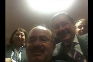 AK Parti'den selfie pozu