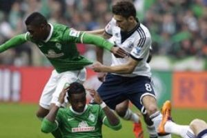 Werder'den Schalke'ye zirve darbesi