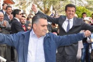 Bakan Zeybek&ccedil;i se&ccedil;im s&ouml;z&uuml;n&uuml; tuttu