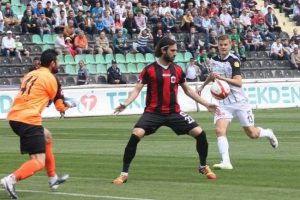 Tekden Denizlispor Tavşanlı'ya patladı