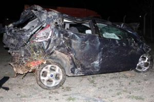Yoldaki mıcır can aldı: 1 &ouml;l&uuml;, 3 yaralı