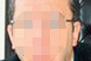 Lisede veliye ahlaksız teklif!
