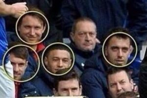 Wenger'in adamları bıyık altından g&uuml;ld&uuml;!