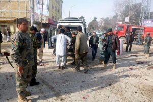 Afganistan'da polise bombalı saldırı