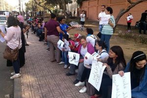 Mısır'da Cumhurbaşkanlığı Sarayı &ouml;n&uuml;nde protesto