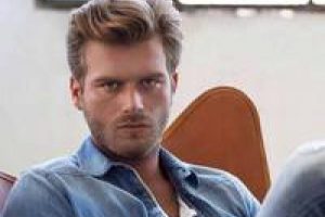 Kıvan&ccedil; Tatlıtuğ da t&uuml;kendi..