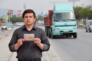 Cezaevinden &ccedil;ıkar &ccedil;ıkmaz ilk işi bu oldu!