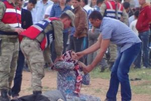 Otomobil takla attı: 1 &ouml;l&uuml;, 5 yaralı