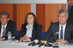CHP İzmir'de faturayı k&ouml;yl&uuml;ye kesti