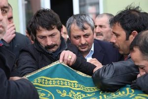 Mert son yolculuğuna uğurlandı
