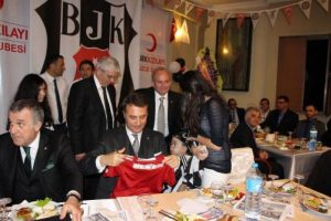 "Bu yıl &ccedil;ok fazla transfer yapmayacağız"