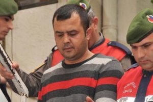 Arkadaşını &ouml;ld&uuml;r&uuml;p yakan sanığa 18 yıl hapis
