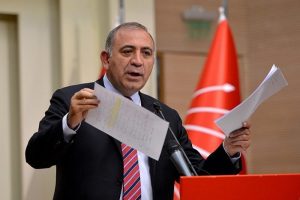 "Arkasında belli g&uuml;&ccedil;lerin olduğunu d&uuml;ş&uuml;n&uuml;yoruz"