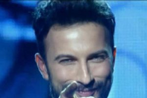 Tarkan yeni evine servet &ouml;dedi