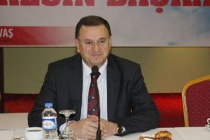 'L&uuml;tf&uuml; Savaş mazbatasını alacak'