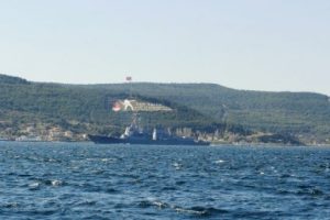 Fransız gemisi de boğazdan ge&ccedil;ti