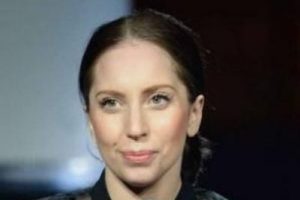Lady Gaga'nın ger&ccedil;ek y&uuml;z&uuml;n&uuml; hi&ccedil; g&ouml;rd&uuml;n&uuml;z m&uuml;?