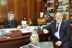 İşte T&uuml;rkiye'nin ilk baş&ouml;rt&uuml;l&uuml; rekt&ouml;r&uuml;