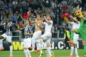 Lyon'un g&uuml;c&uuml; Juventus'a yetmedi:2-1