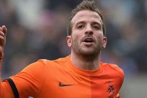 Van der Vaart "Kartal" olmaya &ccedil;ok yakın!