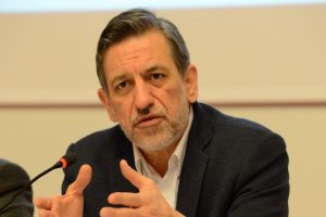 Burkay'dan işadamlarına &ouml;nemli tavsiye