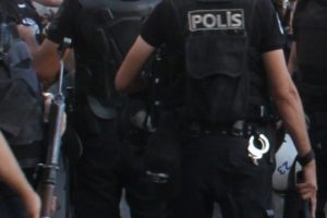 İstanbul'da BDP'lilere m&uuml;dahale
