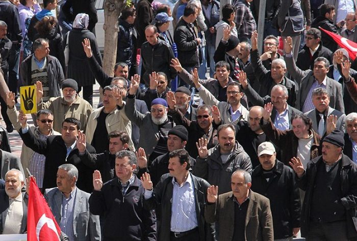 Mısır'da 528 kişinin idam kararına karşı k&uuml;resel kampanya