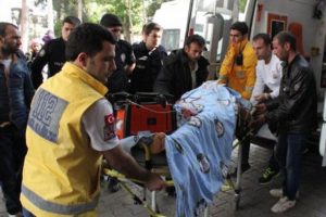 Amca oğullarının arasını kız alıp verme işi a&ccedil;tı