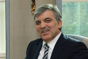 Cumhurbaşkanı G&uuml;l'den Galatasaray'a tepki