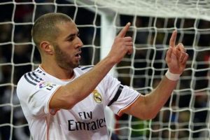Karim Benzema tarihe ge&ccedil;ti!