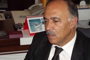 Rekt&ouml;r kalp krizi ge&ccedil;irdi