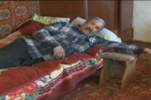 Esrarengiz hastalık 3 g&uuml;n uyutuyor