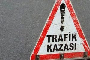 Yağmur kazası can aldı: 3 &ouml;l&uuml;, 6 yaralı