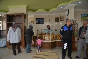 Orhangazi'de fakirlere bedava ekmek