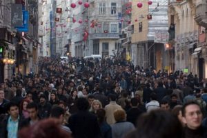 T&uuml;rk gen&ccedil;leri  fedak&acirc;rlık bekliyor
