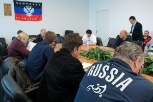 Ukrayna &ccedil;atırdıyor! Donetsk referanduma hazırlanıyor!